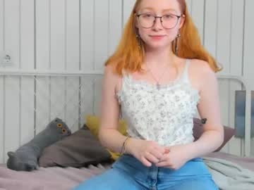 girl
        afradenmon cam image #178876