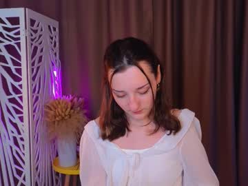girl
        nikol0ll cam image #241383