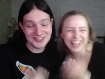 couple
        acid666kittens cam image #74676