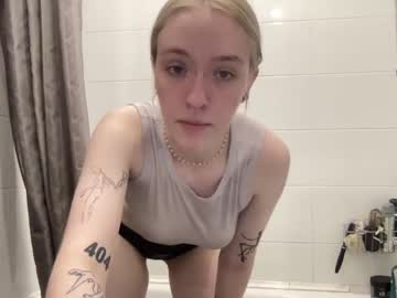 girl
        crystallluna cam image #103867