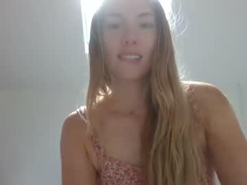 girl
        ivyyy1995 cam image #253531