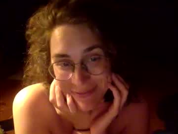 girl
        holy_alurement cam image #96187