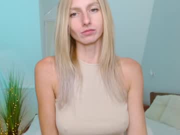 girl
        kittyca1_love cam image #112540