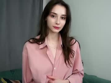 girl
        merylblackhurst cam image #242826