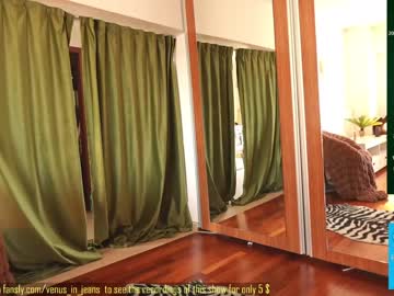 girl
        venus_in_jeans cam image #127320