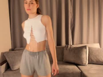 girl
        petrachristley cam image #147099