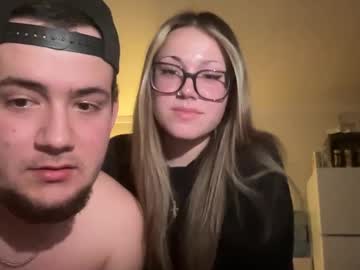 couple
        daddyandmommyslut cam image #245813