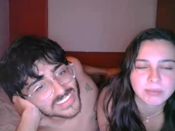 couple
        amoramarillo_ cam image #242396