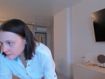 girl
        megancooks cam image #68400