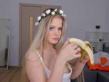 couple
        betty_gre cam image #143815