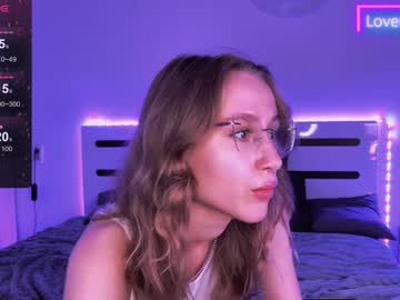 girl
        pinkfanlissa cam image #190452