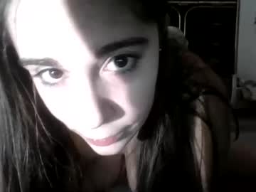 girl
        sarahkennith cam image #39757