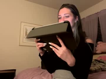 girl
        kittypurr79 cam image #220919