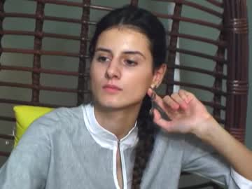 girl Latina Sex Cam with apoppie