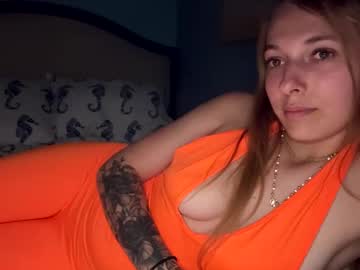 girl
        kyliecompton cam image #247438