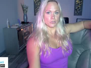 girl
        wondrwomn cam image #38448