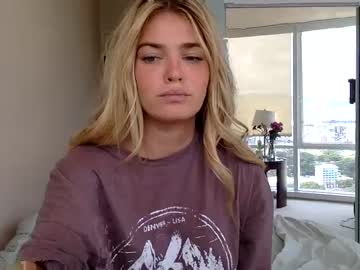 girl
        littlemaryjane19 cam image #109344
