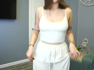 girl
        dawndodson cam image #237059