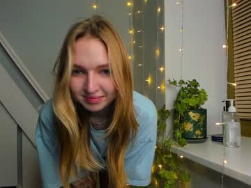 girl
        vulpiones cam image #123885