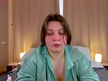 girl Latina Sex Cam with theodora_moon