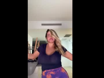 girl Latina Sex Cam with alexandravolkov