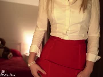 girl
        lecsy cam image #7002