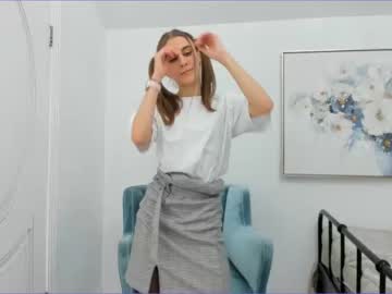 girl
        amyisabelle cam image #132966
