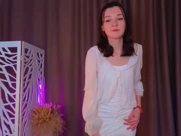girl
        nikol0ll cam image #241387