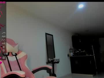 girl
        _valentina_69 cam image #28711