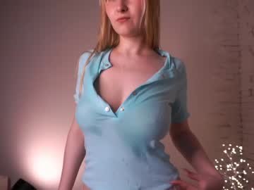 girl
        rhythmkitten cam image #172316