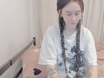 girl
        kitty_fayle cam image #140591