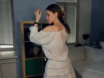 girl
        youne_and_beautiful cam image #78431