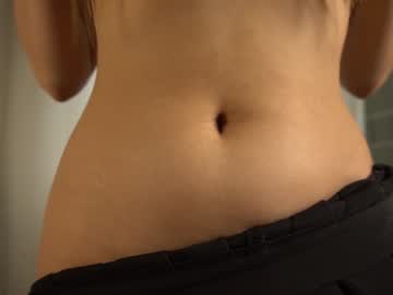 girl
        bugly_dugly cam image #181349