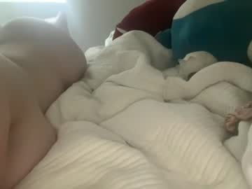 girl
        ivylovedreamgirl cam image #83298