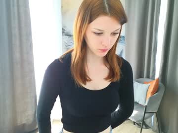 girl
        julianacreason cam image #182727