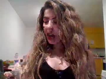girl
        persianprincesszzz cam image #180303