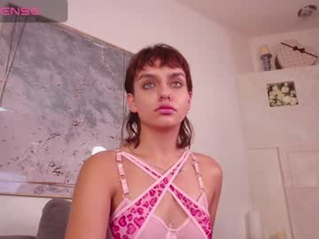 girl Latina Sex Cam with alexanewbie