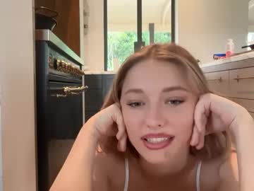 girl Latina Sex Cam with giselleflexible