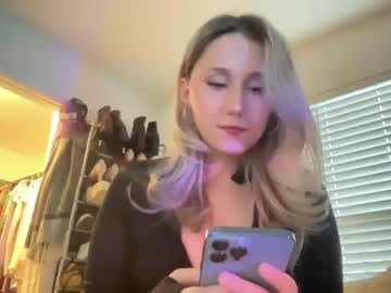 couple
        hotandhornyhannah cam image #141442
