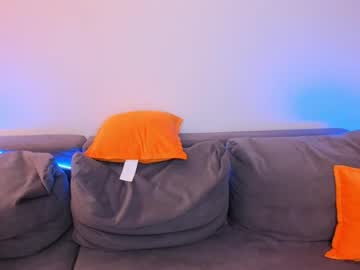girl
        lina_sune cam image #191579