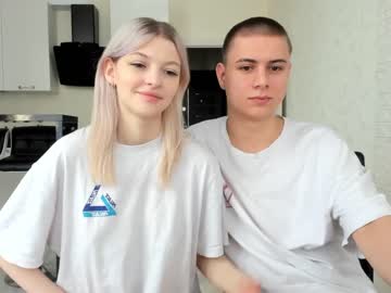 couple
        lance_belll cam image #83659