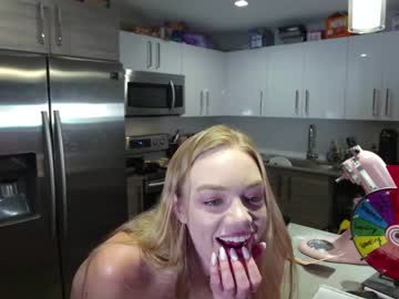 girl
        emmabelovedxo cam image #169163