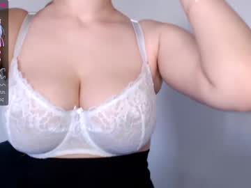 girl
        annamooree cam image #79162