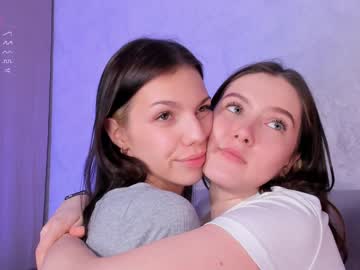 couple
        lillycaitlin cam image #128632