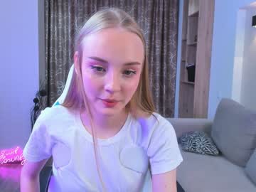 girl
        lolliis cam image #107054