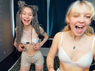 couple
        _medal_of_horny_ cam image #174093