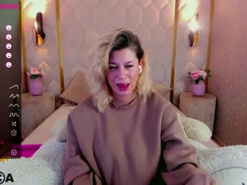 girl
        millie_milf cam image #49370