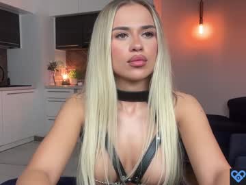 girl Latina Sex Cam with julia_rle