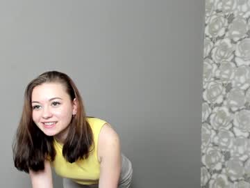 girl
        _katrin_pirs_ cam image #30185
