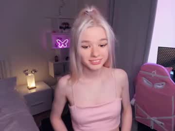girl
        winky_pink cam image #187614